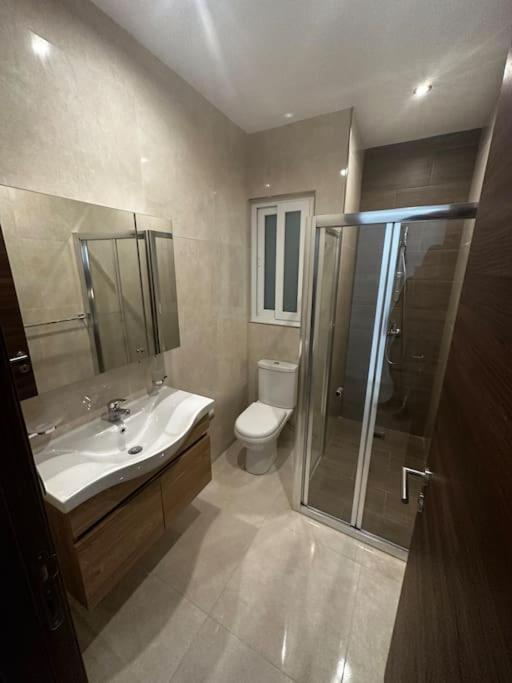 Bright 1 Bedroom Apartment In Noah Apartments, Gzira Bagian luar foto